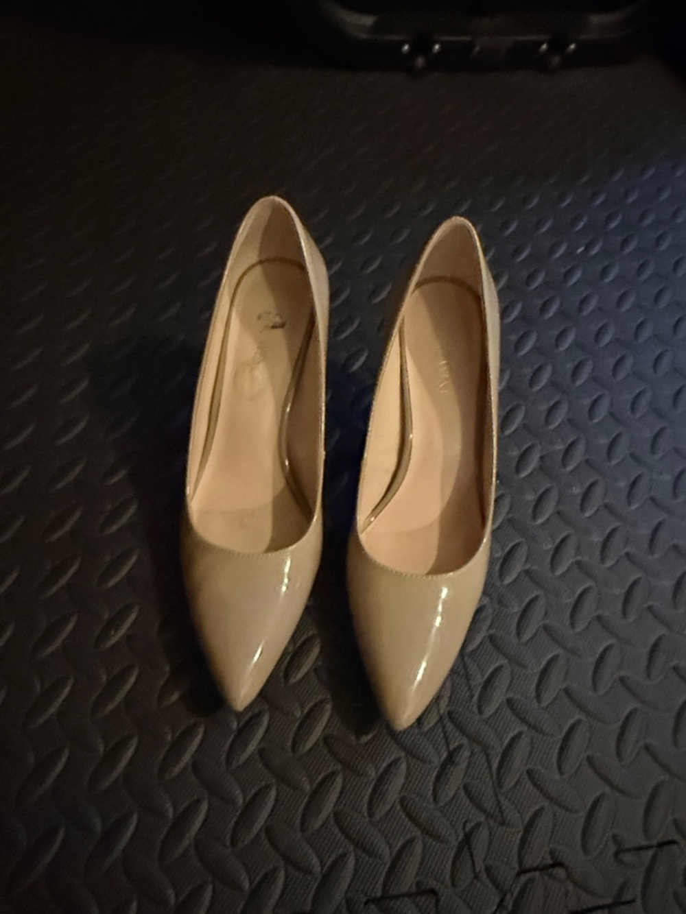 Guess Nude Patent Pointed-Toe Pumps